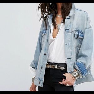 Free People denim oversize trucker jacket M L